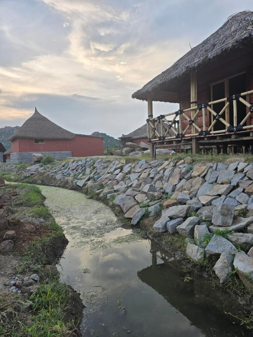 Golden Chariot Resort Hampi Exterior foto